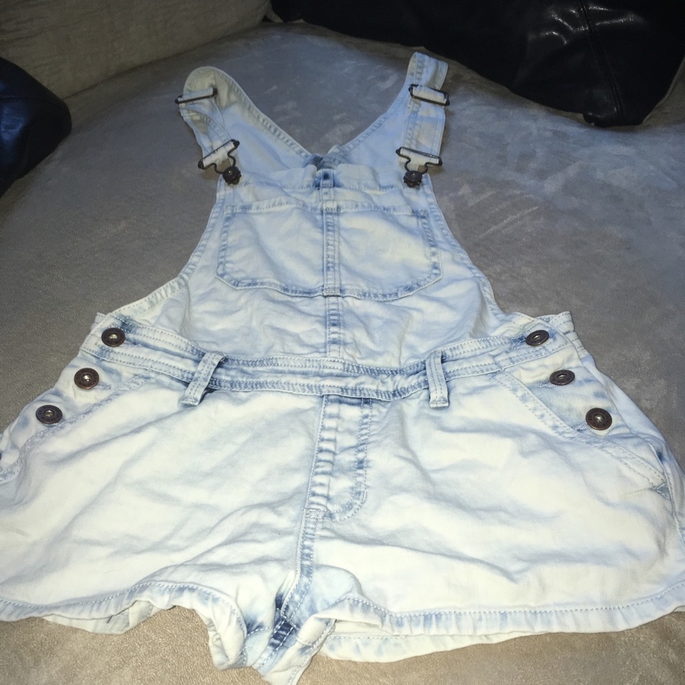 Bullhead overall shorts